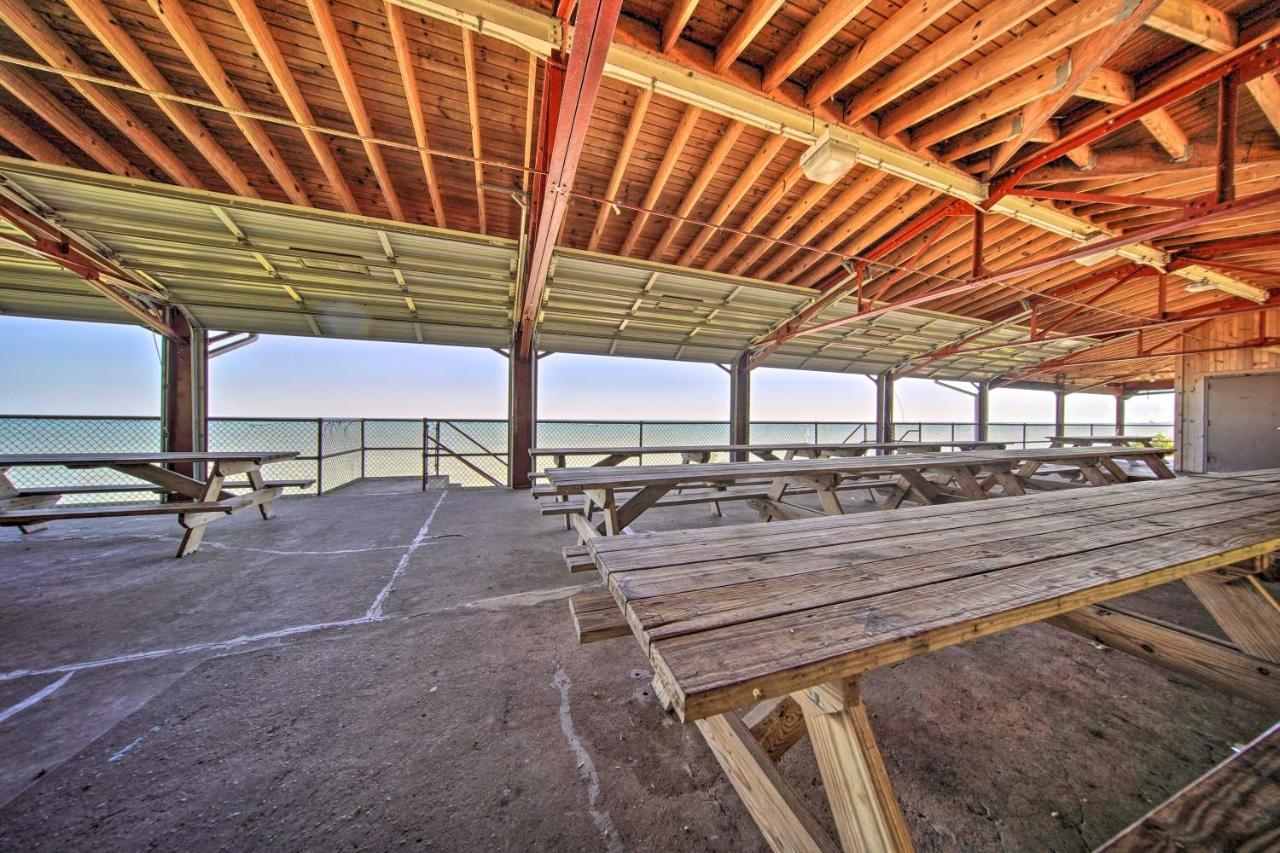 Geneva Cottage With Patio - Walk To Park, Lake Erie! Exterior photo
