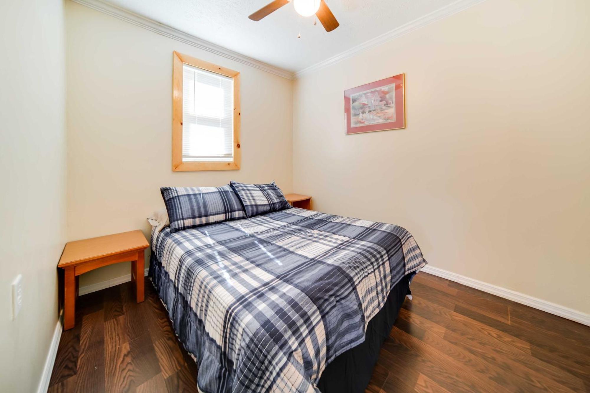 Geneva Cottage With Patio - Walk To Park, Lake Erie! Exterior photo